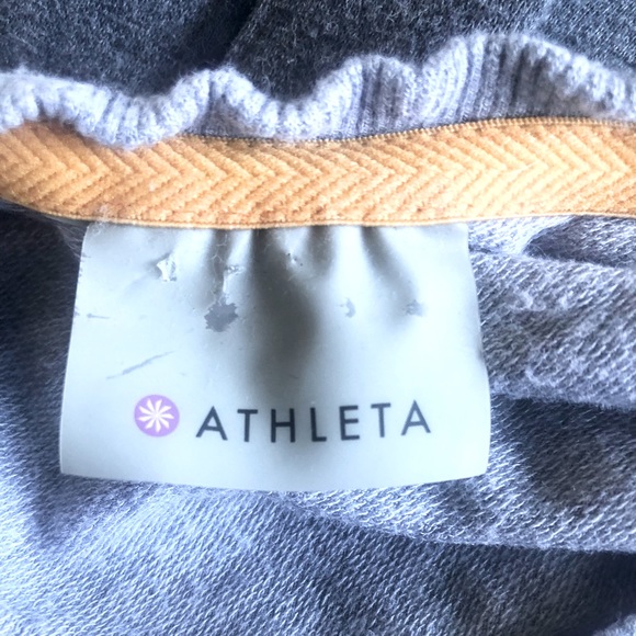 Athleta Gray Peaceful Pullover Round Neck Stretch Jersey Knit Top Size Small - Picture 11 of 12
